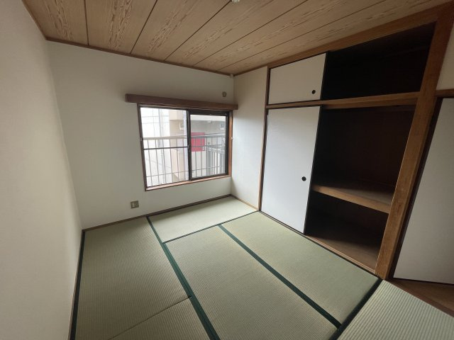ハートピア小林の和室