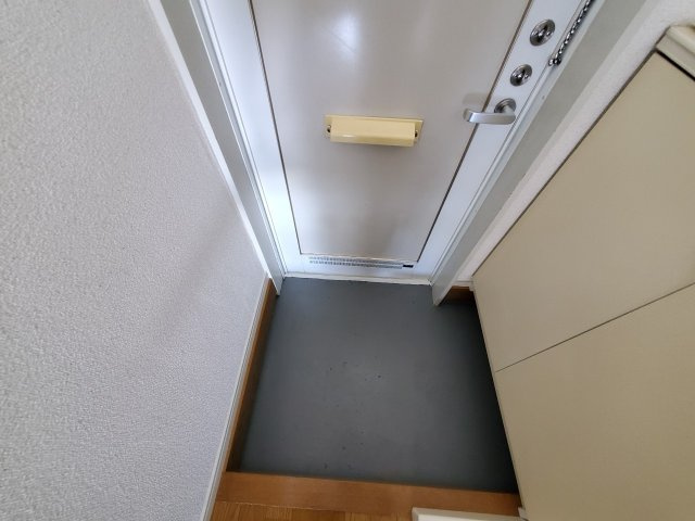 メゾンマロニエの玄関