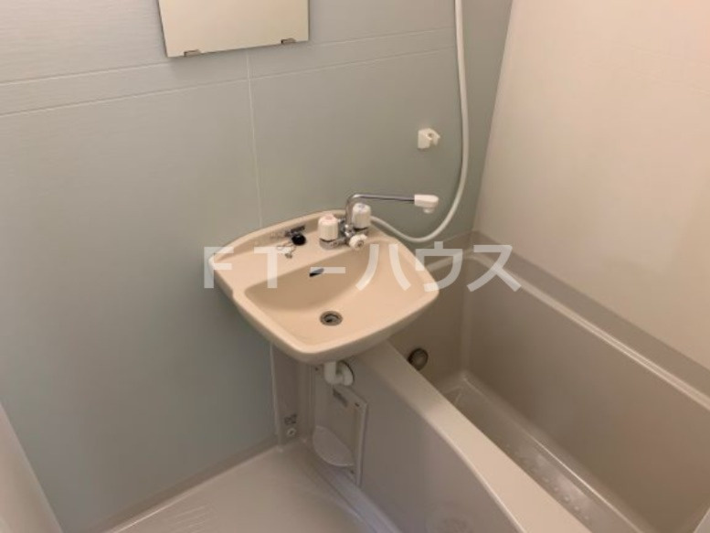 メルディア津田沼の浴室