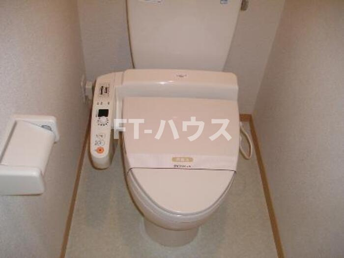 ユウ・カサグランデのトイレ
