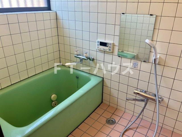 田喜野井戸建の浴室|日々の暮らしに欠かせないお風呂です