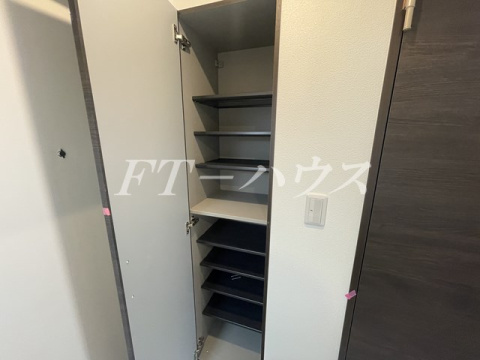 ジーメゾン薬園台の収納
