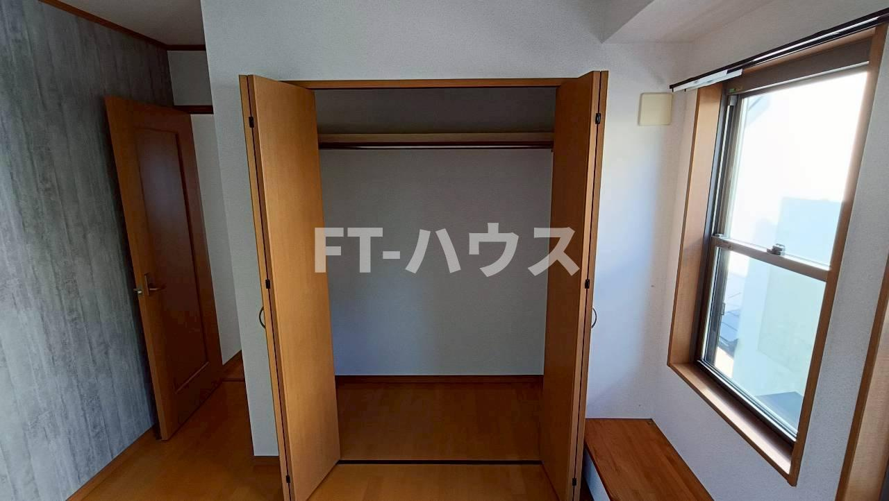 田喜野井町戸建ての収納