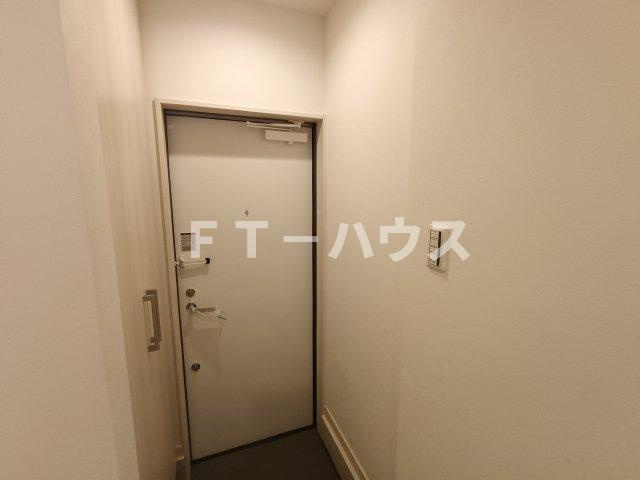シャトーニイクラ の玄関