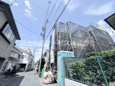 【外観】 | 静岡市清水区万世町2丁目 2期 新築建売 | 現在建築中の外観画像です。ご内覧は同じメーカーの完成物件へご案内いたしますので、いつでもご相談ください！