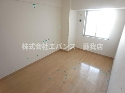 【寝室】 | エコロジー千葉みなとレジデンス | 使い勝手のいい寝室です