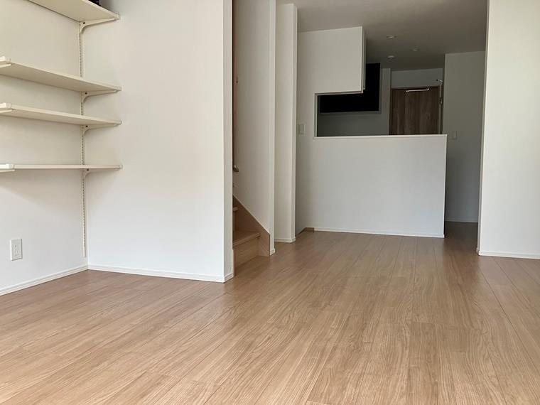 山王戸建の居間・リビング