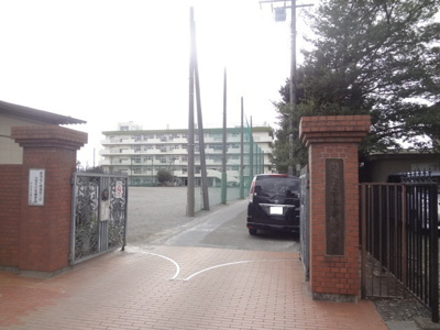 さいたま市立 白幡中学校まで300ｍ