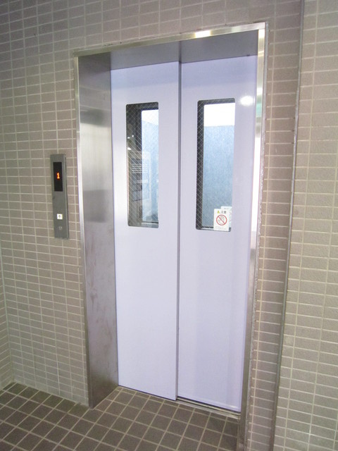 エレベーター付きで大きな荷物がある時でも楽々