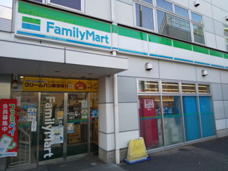 ファミリーマート 西武東長崎駅前店まで240ｍ