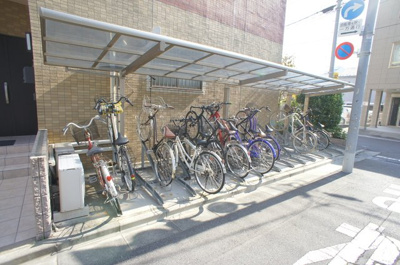 ★屋根付駐輪場★（空き状況・使用料等詳細はご確認下さい）