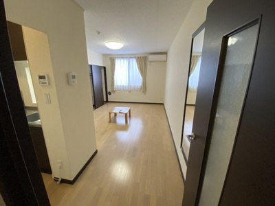 【居間・リビング】 | レオネクストＴ　Ｓ西町 | 設備・仕様は号室により異なる為、現況を優先致します。