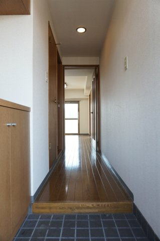 グランデ幕張の玄関
