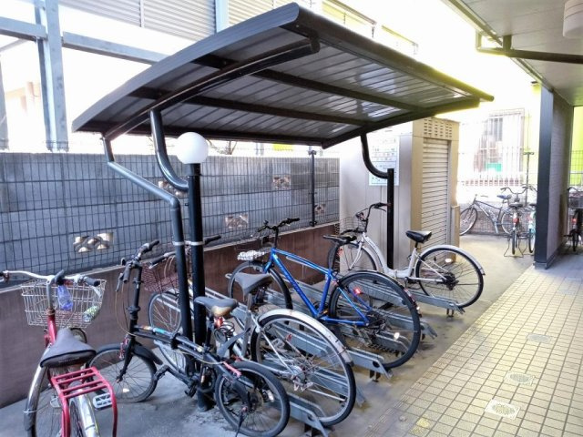 レオパレステリオスのその他|自転車置き場