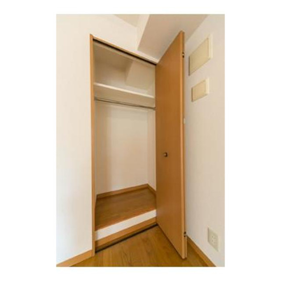 【収納】 | ラ・シャトン西早稲田 | ※写真は同タイプ住戸です。