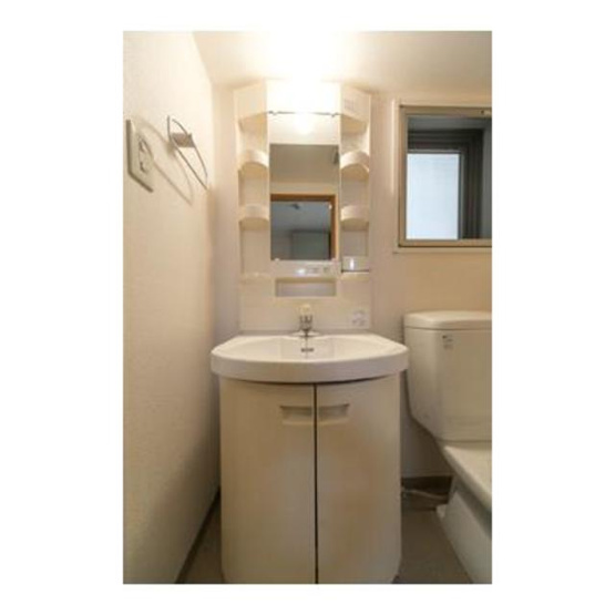 【洗面所】 | ラ・シャトン西早稲田 | ※写真は同タイプ住戸です。