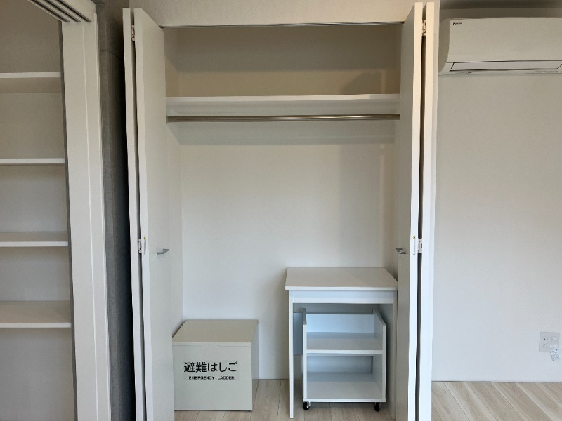 新宿区舟町の賃貸マンションの収納