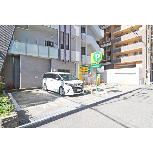 LaSante梅田北の駐車場