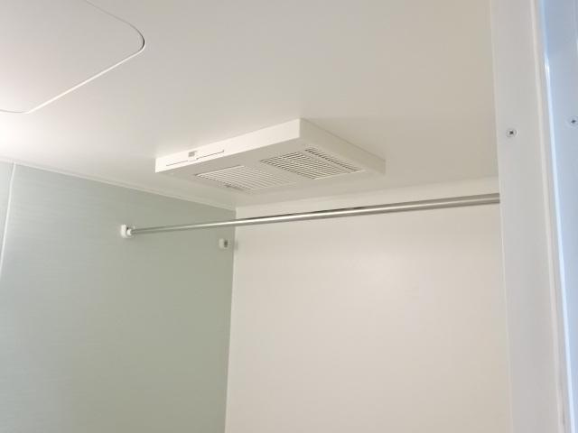 【設備】 | ファミーユ | 浴室換気乾燥機