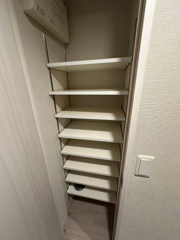 リビオレゾン北浜天満橋の収納