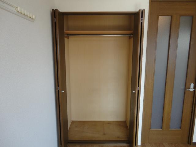 コンフォールメゾンⅡの収納|クローゼット