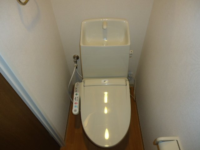 ＣＯＭＦＯＲＴ額原のトイレ|シャワー付トイレ
