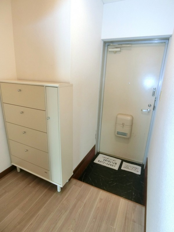 ダイアモンドフラットの玄関