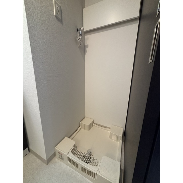 エステムコート名古屋新栄Ⅳネストの庭|室内洗濯機置き場