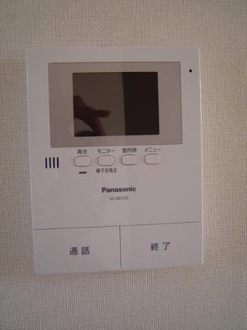 ベルメゾンの内装|カメラ付インターホン