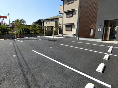敷地内駐車場♪要空き確認♪