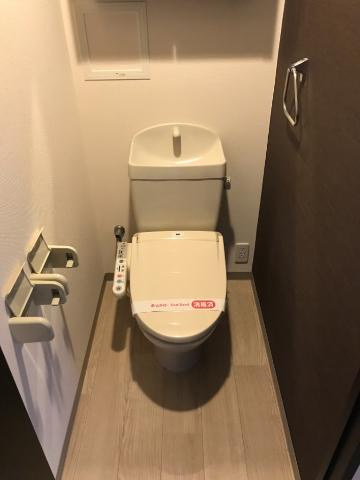サンライズ氷川町のトイレ|シャワー付トイレ