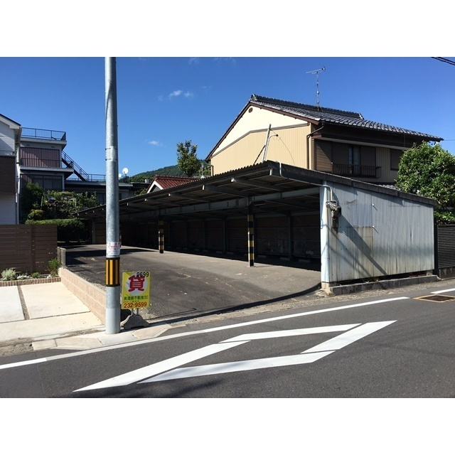 岐阜市長良真生町１丁目の駐車場