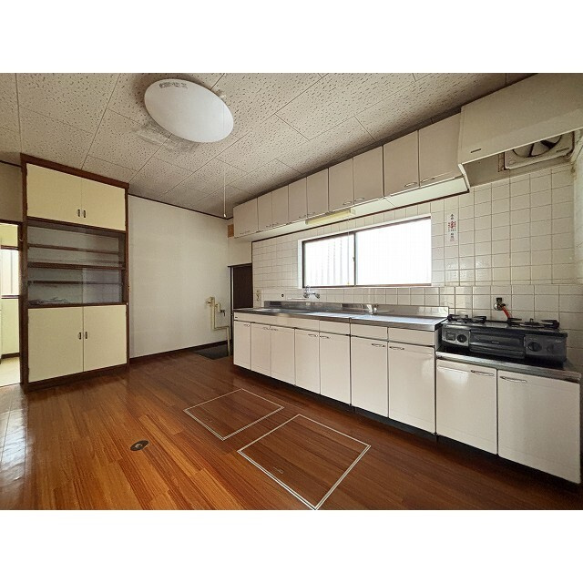 原東町戸建のキッチン