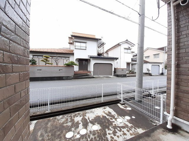 リバニッシュＢの庭|お庭の付いた物件です