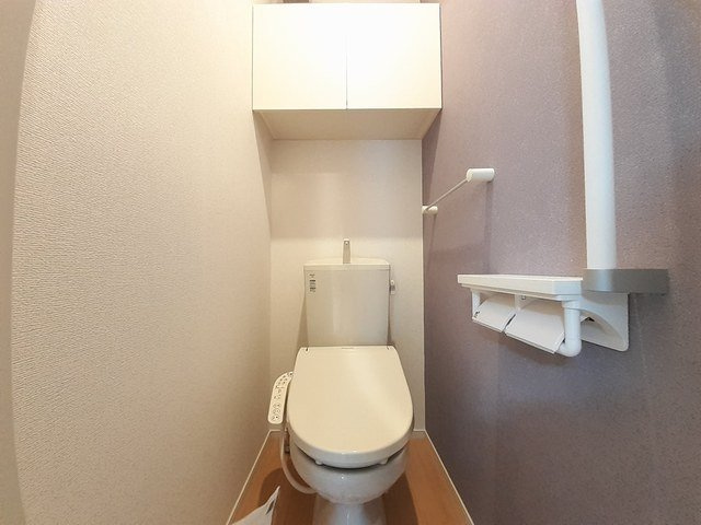 ヴィル・フォーレⅧのトイレ|清潔感のあるトイレです