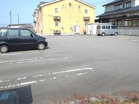 フィオーレの駐車場|カースペースがあります