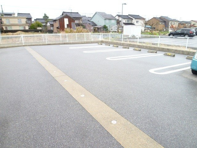ユーフォリアⅠの駐車場|駐車場完備です
