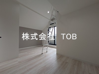 【居間・リビング】 | T's Cuore調布 | 洋室8.4帖