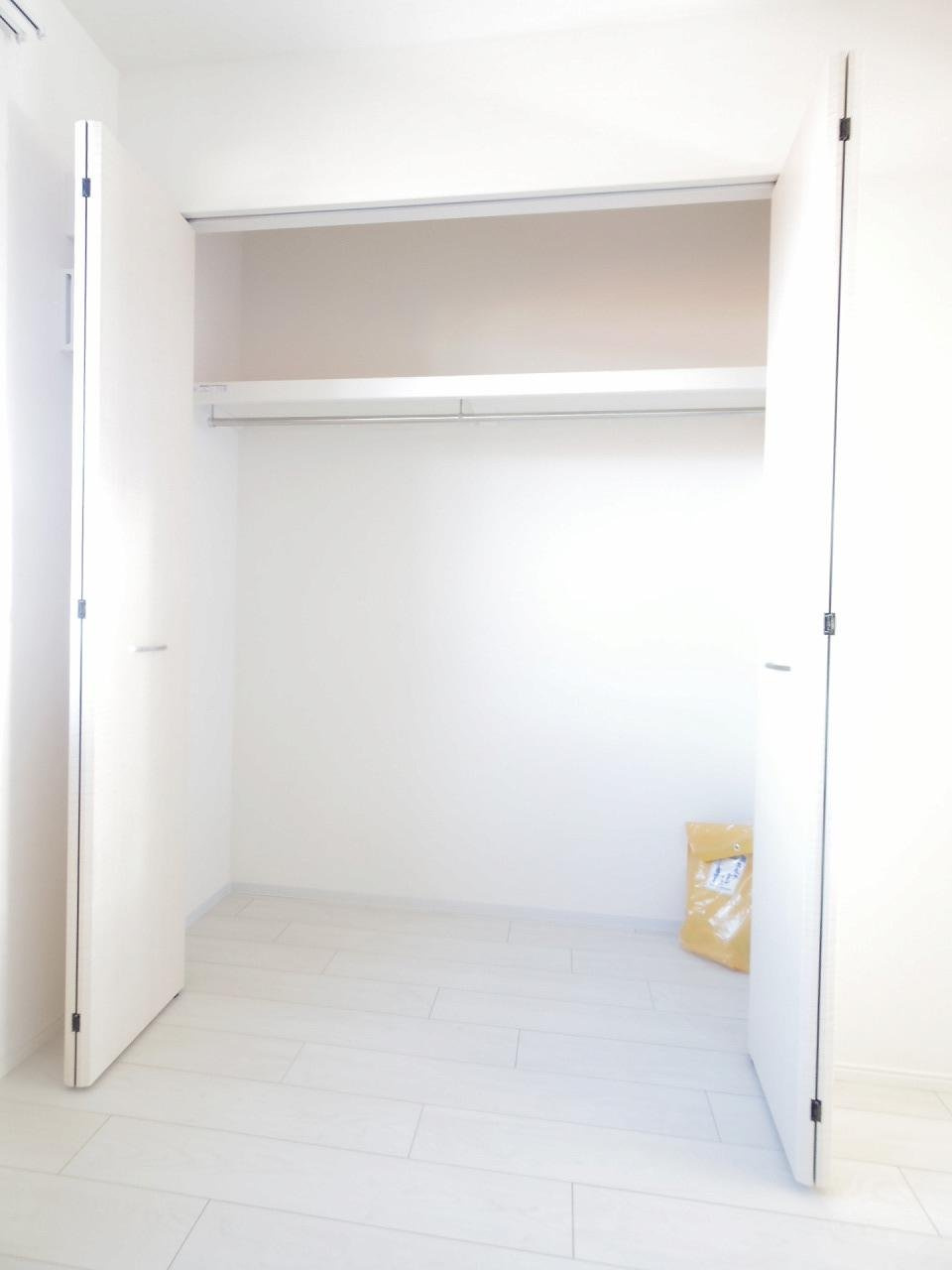 レヴメゾン神山弐番館の収納