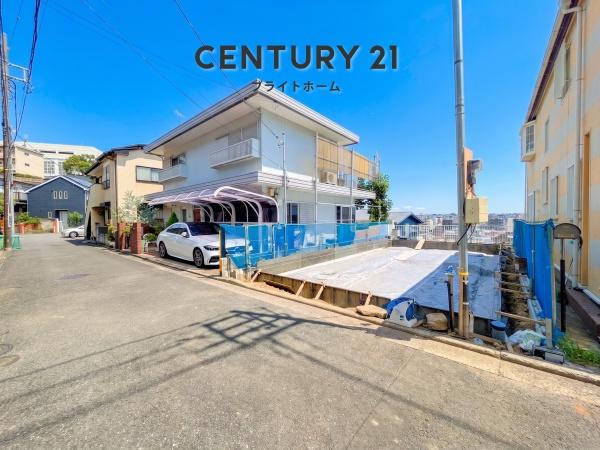 横浜市保土ケ谷区宮田町２丁目の新築一戸建の前面道路含む現地写真|陽当りの良さ、住環境を現地にてご確認下さい！
周辺環境も合わせてご案内させていただきます！
