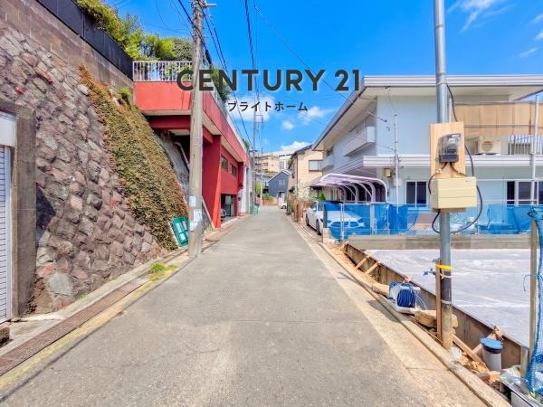 横浜市保土ケ谷区宮田町２丁目の新築一戸建の前面道路含む現地写真|閑静な住宅街につき住環境良好です♪