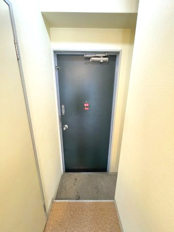 リシェス大日の玄関