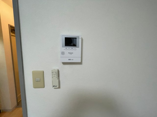 ラティス守口　のセキュリティ|イメージとして同マンション他部屋を表示しています