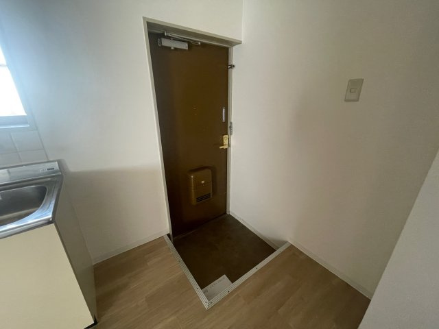 エムロード上神田の玄関