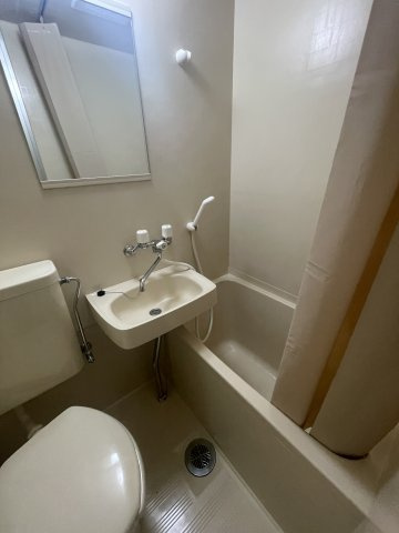 エクセレント忍ケ丘の浴室|(参考)同マンション同間取り他部屋の写真