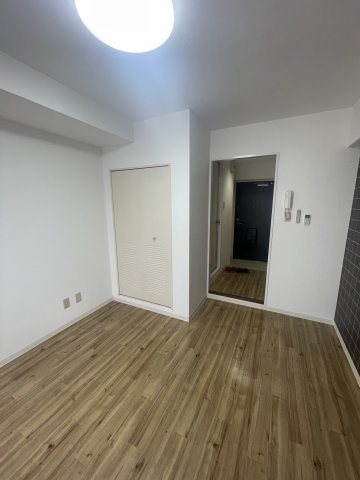 エクセレント忍ケ丘の居間・リビング|(参考)同マンション同間取り他部屋の写真