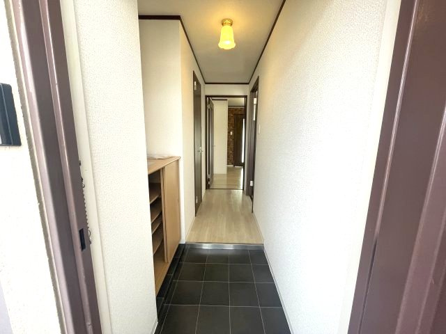 第一寺方ハイツの内装|同物件反転のお写真です
間取り図を参照願います