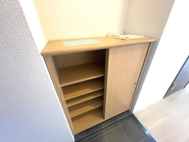第一寺方ハイツの収納|同物件反転のお写真です
間取り図を参照願います