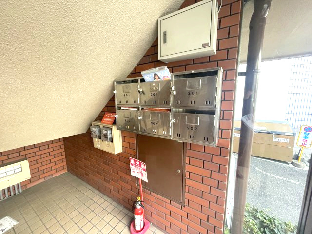 第一寺方ハイツのその他共用部分|同物件反転のお写真です
間取り図を参照願います