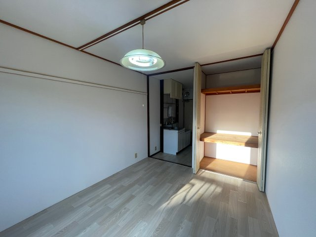 サンシティ八雲の居間・リビング